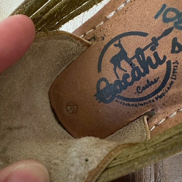 CACAHI'S CACLE'S Girls Gold Leather Tasseled Huaraches Sandals MEXICO MADE - Picture 10 of 11